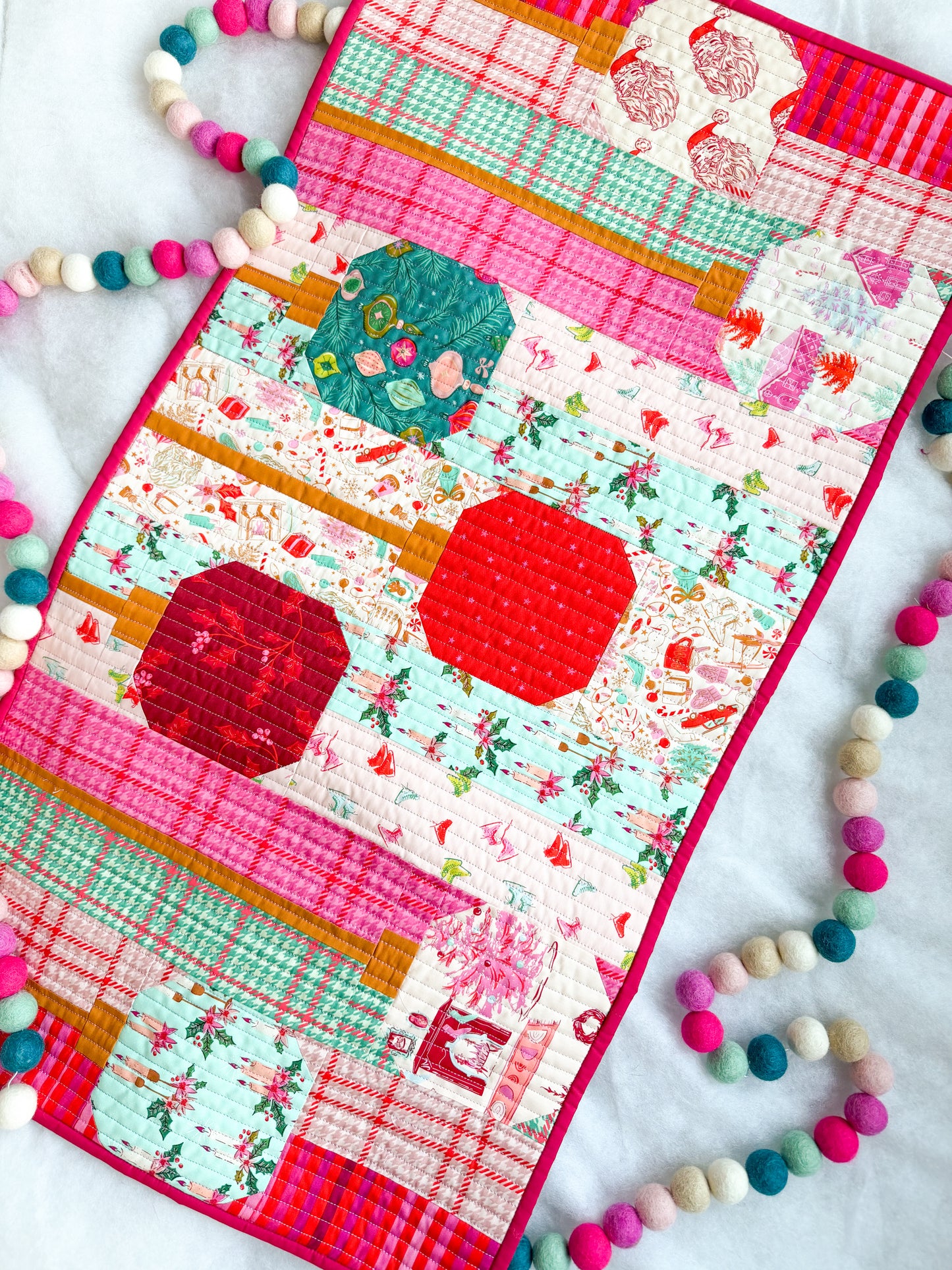 Jingle and Shine Table Runner Pattern - PDF